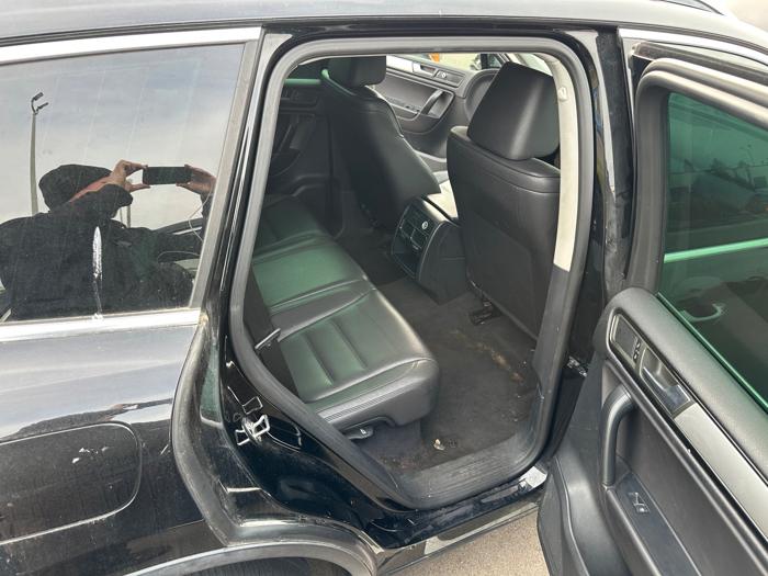 2014 volkswagen touareg vr6-lux with 142869 miles for sale near burnsville, minnesota ec95f337d3b845619bdef6c367474ab3.jpeg