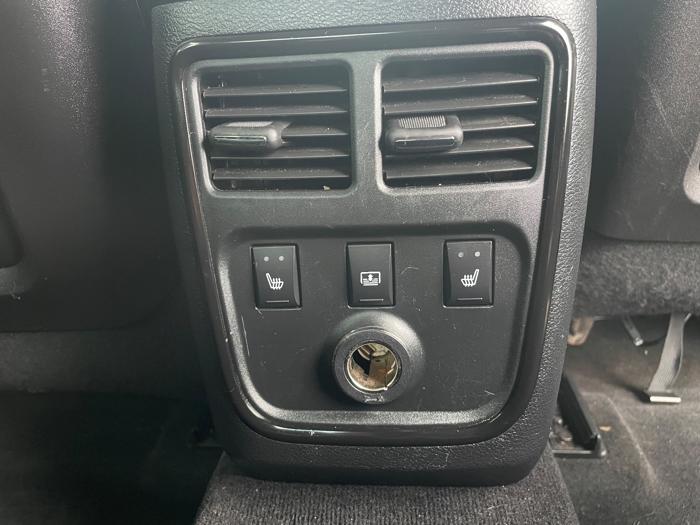 2013 chrysler 300 s-v6-rwd with 99103 miles for sale near saint-paul, minnesota ecd918b1542342909a9cccceaecb0254.jpeg