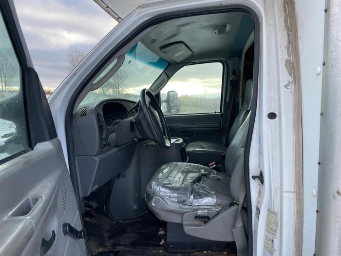 2004 ford e-350 with 195489 miles for sale near elk-river, minnesota ed177366028249fc95eef6a9e8055d81.jpg