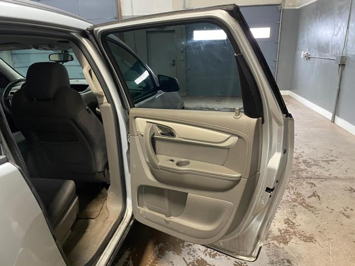 2013 chevrolet traverse ls with 186068 miles for sale near elk-river, minnesota ed421f99a4d64c87a4c41deb38931562.jpg
