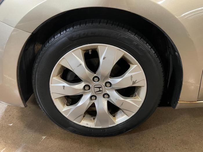 2008 honda accord ex-l with 198338 miles for sale near elk-river, minnesota ed46a886a59842f2952e37947af01849.jpg