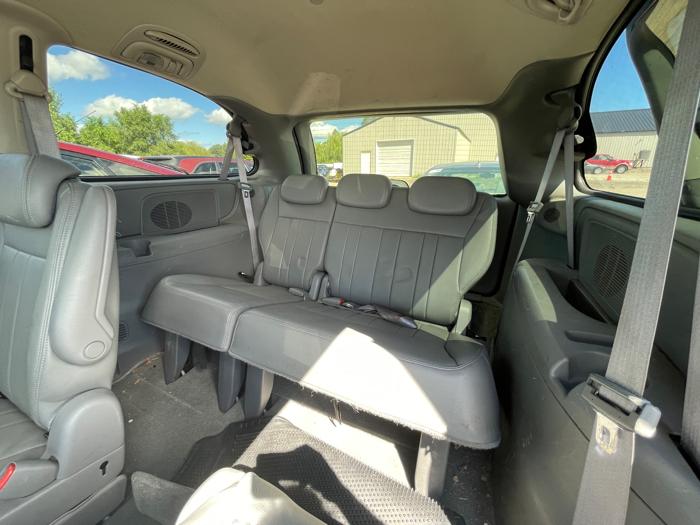 2006 chrysler town-&-country touring with 209387 miles for sale near elk-river, minnesota ed5119ce3ca54e15b67cd3fd1ae070ed.jpeg