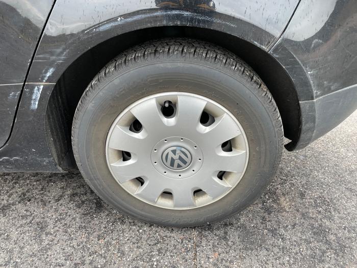 2009 volkswagen rabbit 4-door-s with 205218 miles for sale near elk-river, minnesota edbe122d07bd4b2fa1fe6c3be476541d.jpeg