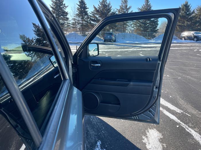 2011 jeep patriot 2wd with 206838 miles for sale near farmington, minnesota ede11fceac4546d9b0d0f1bdad43a3c4.jpeg