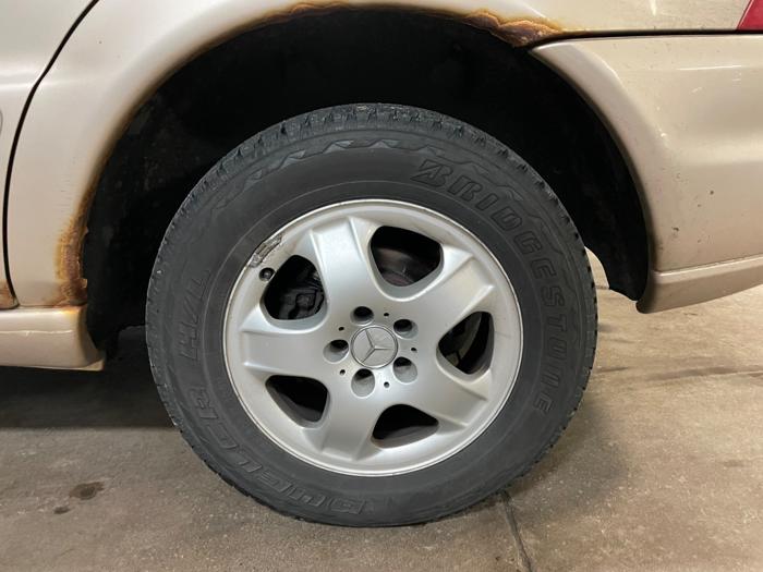 2002 mercedes-benz m-class ml320 with 185116 miles for sale near elk-river, minnesota ede21bf00c674a88b7998667689f0c8a.jpeg