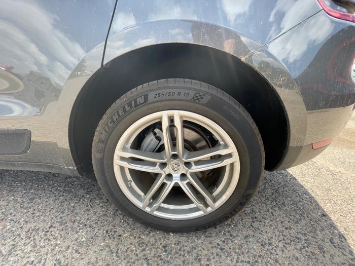 2015 porsche macan s with 130895 miles for sale near columbus, minnesota ee3a293a0b0c40daade9112ceef76f0b.jpeg