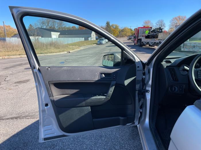 2010 ford focus se-sedan with 147922 miles for sale near elk-river, minnesota ee48a4c3ed774c33b053b69fb963f042.jpeg