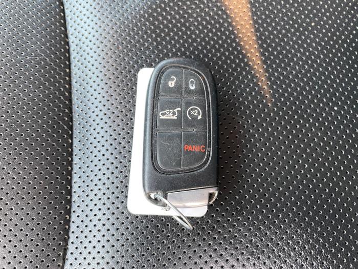 2020 jeep cherokee limited-4wd with 154732 miles for sale near elk-river, minnesota eea1cf843e8f4990a852f2e7c25bd8c3.jpeg