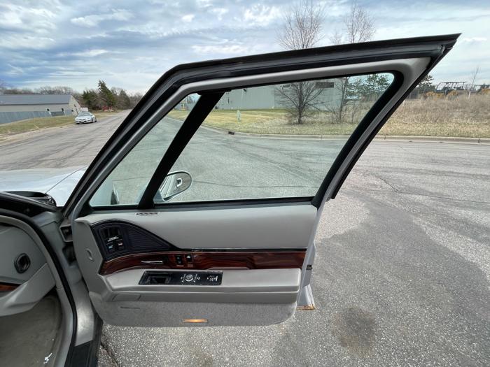 1998 buick lesabre limited with 156670 miles for sale near elk-river, minnesota eea21c03eebf41e48043e5d33f98fac6.jpeg