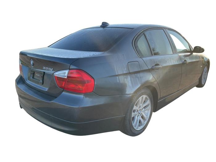 2006 bmw 3-series 325i-sedan with 170219 miles for sale near elk-river, minnesota eeb2e7ed7f2f4d73b2acc884e0cab75d.jpg