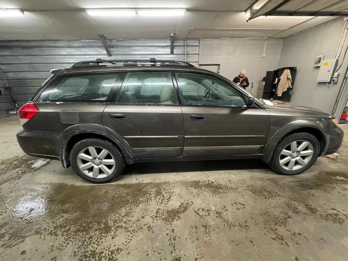 2009 subaru outback obk-2.5i with 217960 miles for sale near elk-river, minnesota eed2a37878c6447eb77a365507390d41.jpg