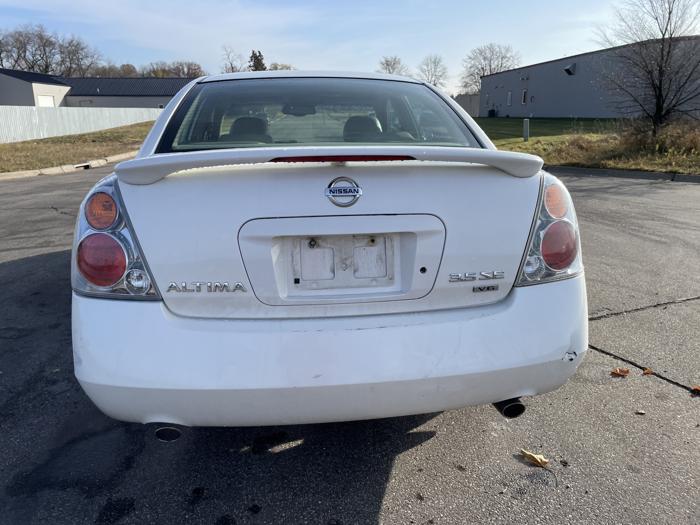 2004 nissan altima with 136326 miles for sale near elk-river, minnesota eeed13f53cbe41a2b5dcddaa6b694b31.jpg