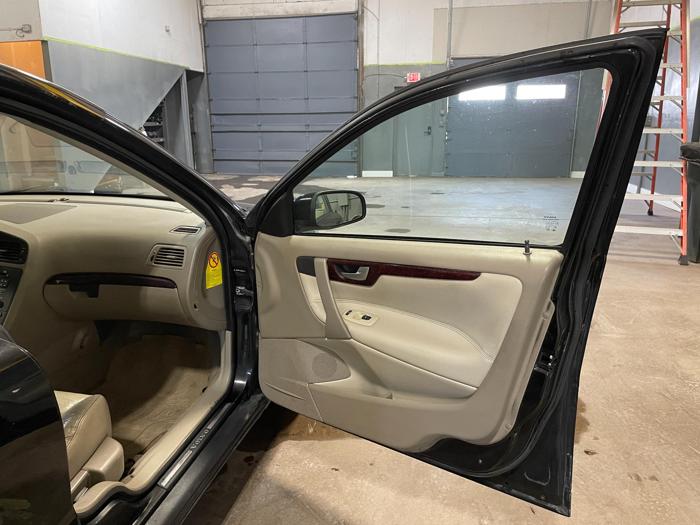 2004 volvo s60 with 200083 miles for sale near elk-river, minnesota ef0157ee71cd4133a96e914411fd524c.jpg