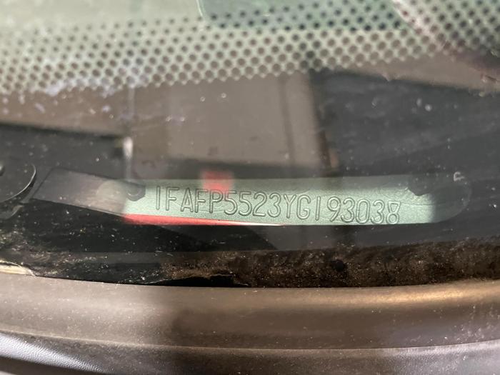 2000 Ford Taurus