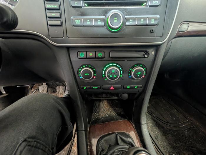 2008 saab 9-3 2.0t with 164934 miles for sale near elk-river, minnesota ef0c718ea33a43dca40727a1fcf644f0.jpg