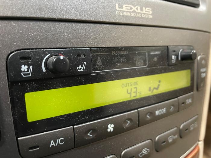 2005 lexus es-330 sedan with 174008 miles for sale near elk-river, minnesota ef1701a30c4e46fbb2553ca8cd77f616.jpeg