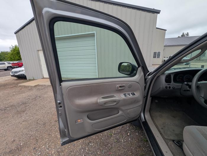 2005 toyota tundra sr5-access-cab-4wd with 95543 miles for sale near elk-river, minnesota ef60ad0fa5f64977a2a9c1c08fcbb886.jpg