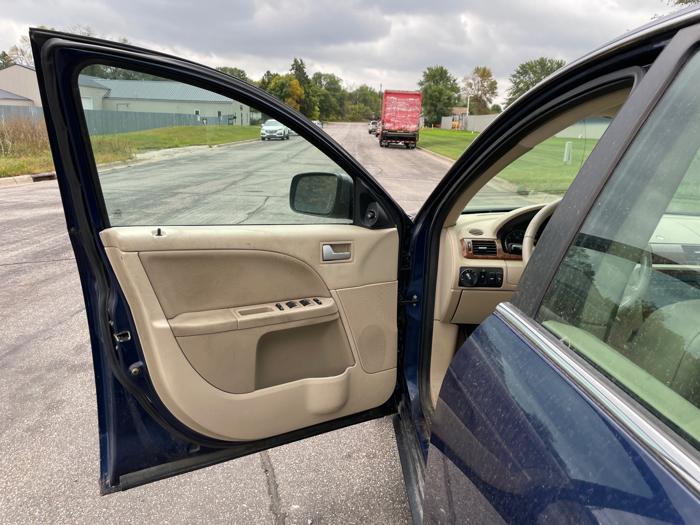 2007 ford five-hundred sel-fwd with 197355 miles for sale near elk-river, minnesota ef6c67dc78f0409a8f1db38a3b83830b.jpeg
