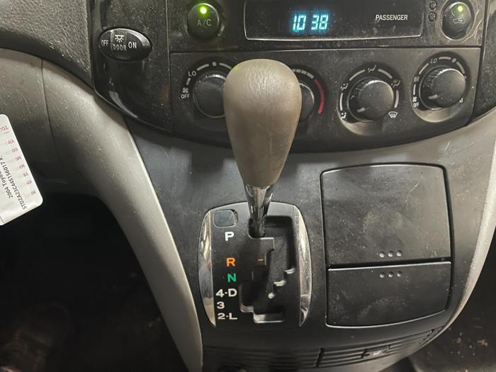 2004 Toyota Sienna
