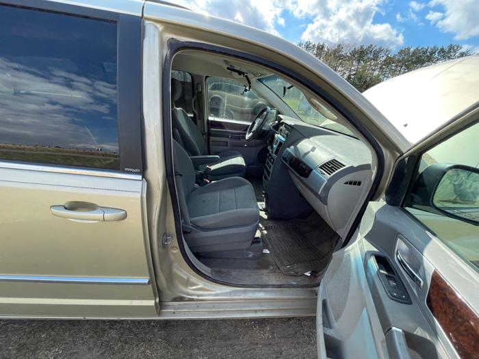 2010 chrysler town-&-country touring with 240153 miles for sale near rice, minnesota efd8895ed6d14c9fb825e8ba8e8f3a50.jpeg