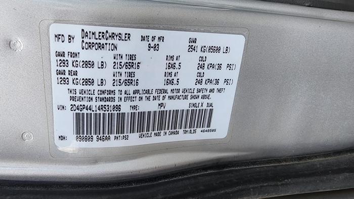 2004 dodge grand-caravan sxt with 275900 miles for sale near burnsville, minnesota efe26ad02d3b4676ac5e638afbe49dcb.jpg