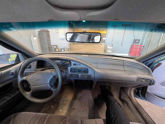 1995 ford taurus gl with 206115 miles for sale near elk-river, minnesota efe5373745fb4c0cb114a42ac57ee906.jpg