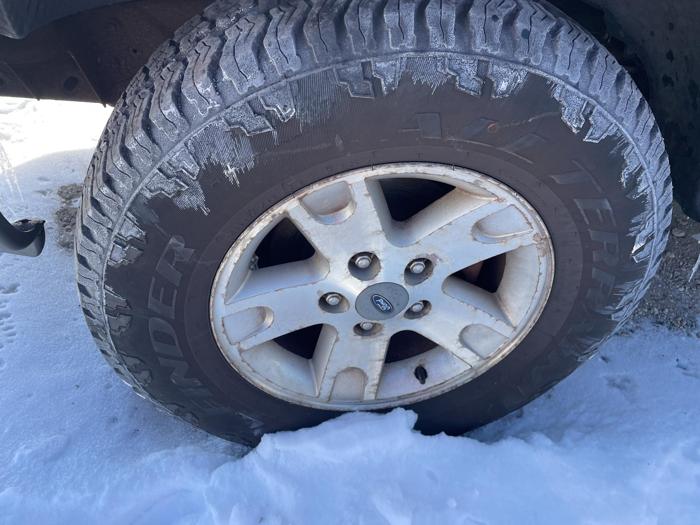 2003 ford f-150 lariat with 262210 miles for sale near elk-river, minnesota f0000e55d9ac46e596151069caaee71b.jpg