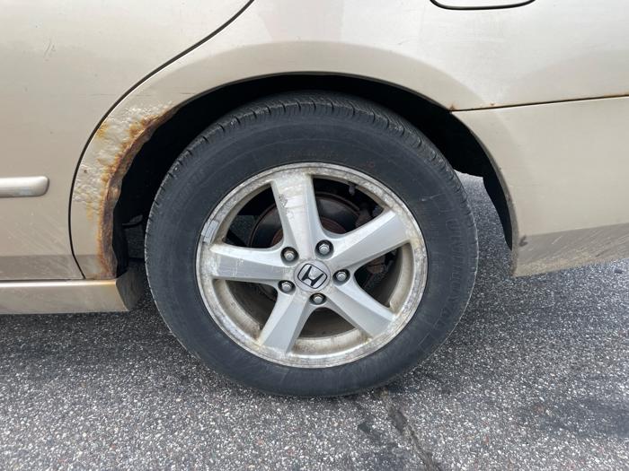 2005 honda accord ex-sedan-at with 200397 miles for sale near elk-river, minnesota f0130d1dc2b94e99b4598a6366c61e7c.jpeg