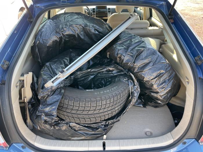2005 toyota prius 4-door-liftback with 157900 miles for sale near elk-river, minnesota f03e056fbe884057a7199804b620e7a9.jpeg
