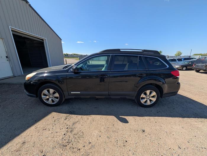 2010 subaru outback 3.6r-limited with 209415 miles for sale near elk-river, minnesota f03f77ba5abf463e801eab0d3aaac974.jpg