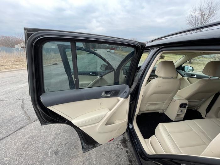 2016 volkswagen tiguan se-4motion with 179663 miles for sale near elk-river, minnesota f044789f72c044358d926aab3e3b9a3d.jpeg