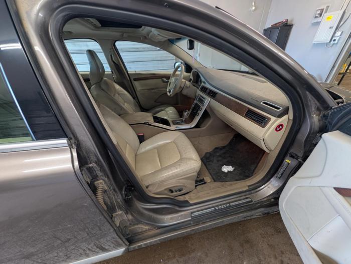 2010 volvo s80 t6-awd with 216809 miles for sale near elk-river, minnesota f06afaf4bbce4fafb6f865140add5367.jpg