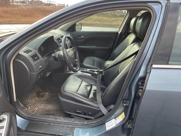 2012 ford fusion with 198968 miles for sale near elk-river, minnesota f0a88c5e1c024d288b6f4e2561387af5.jpg