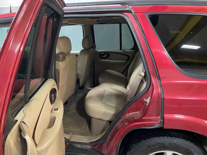 2004 Buick Rainier