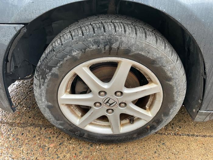 2004 honda accord ex-v-6-sedan-at-with-xm-radio with 214695 miles for sale near elk-river, minnesota f13eef057c944a14ae36c96af102a1d2.jpeg