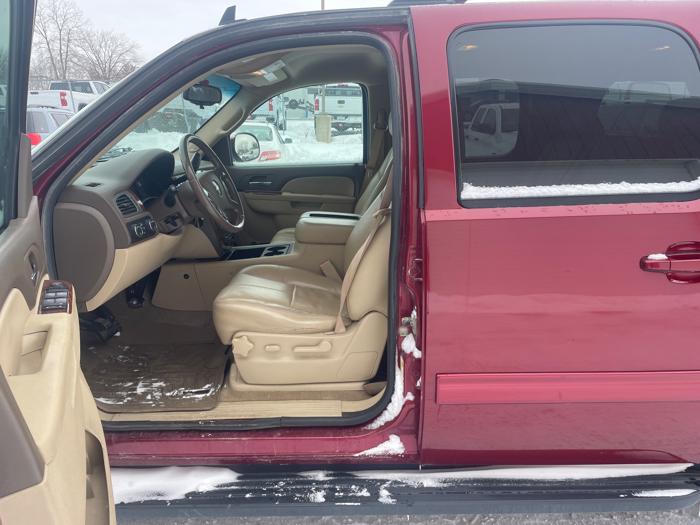 2010 chevrolet suburban lt-1500-4wd with 193783 miles for sale near annandale, minnesota f1498a25bc254f028655e82226cc7b82.jpeg