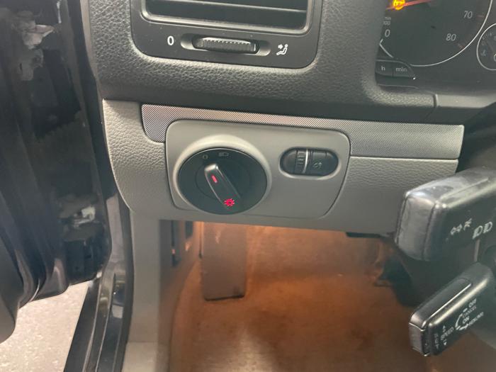 2006 volkswagen jetta 2.5l with 186063 miles for sale near elk-river, minnesota f157ec1971be418a8aa6da1d6e61a095.jpeg