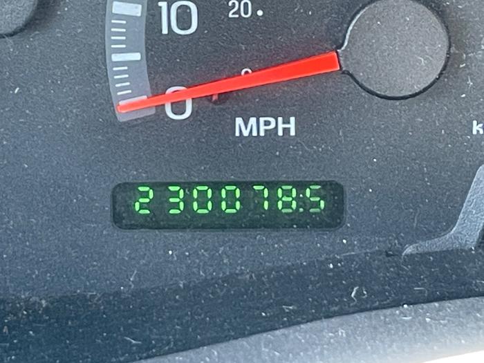 2003 ford f-150 xlt with 230078 miles for sale near elk-river, minnesota f169774a1ab845e2916326aedc61ee8f.jpeg