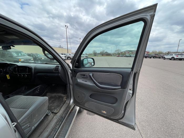 2004 toyota tundra sr5-double-cab-4wd with 216581 miles for sale near redwood-falls, minnesota f1b2b6e862c94e47bc83f6c616d38781.jpeg