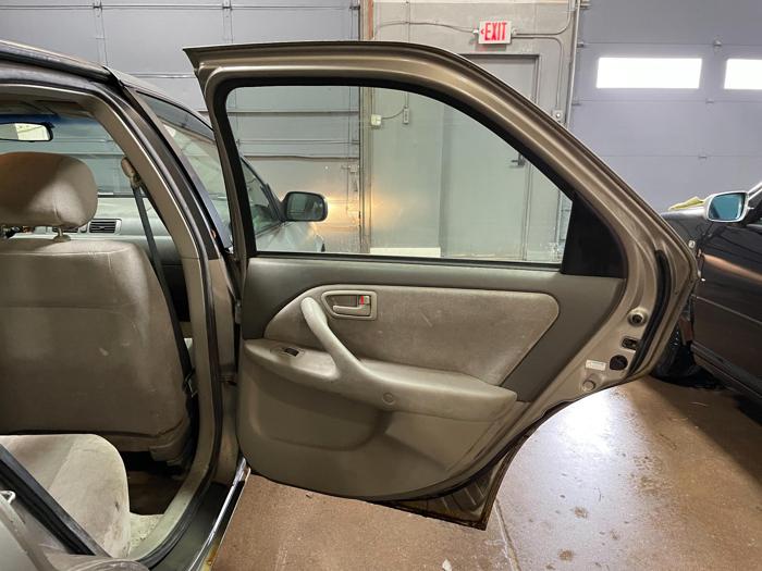 2001 toyota camry le-v6 with 164262 miles for sale near elk-river, minnesota f1b4400ff3e5406781731a84d7c36ecc.jpg