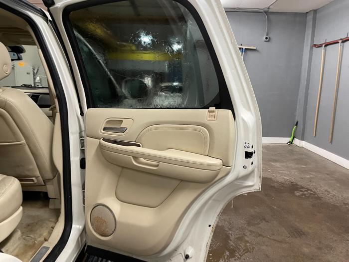 2008 cadillac escalade luxury with 166130 miles for sale near elk-river, minnesota f1de9a8aa7a042218ecb0a5b3b533387.jpg