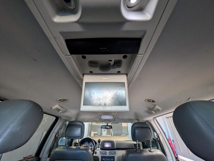 2013 volkswagen routan se with 157836 miles for sale near elk-river, minnesota f1e61ede807f4fbe970acaaed2f4c8c2.jpg