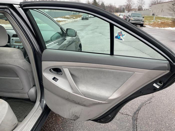 2009 toyota camry base with 197180 miles for sale near elk-river, minnesota f22e7a48ad2f4633b388325999916c77.jpg