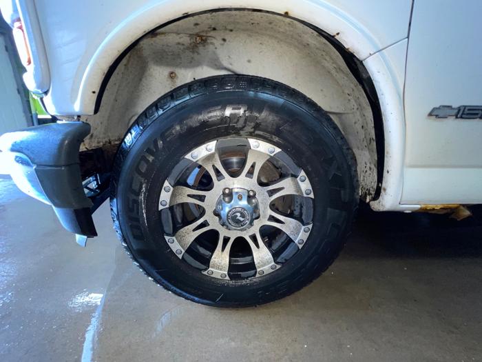 2002 chevrolet express 1500-cargo with 207977 miles for sale near elk-river, minnesota f2ca4b84b6d342789dc4ca73ab7b23cc.jpeg