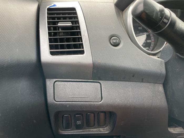 2008 mitsubishi outlander xls-4wd with 222706 miles for sale near elk-river, minnesota f328a646556748e2b6b663e7cf36ec6f.jpeg