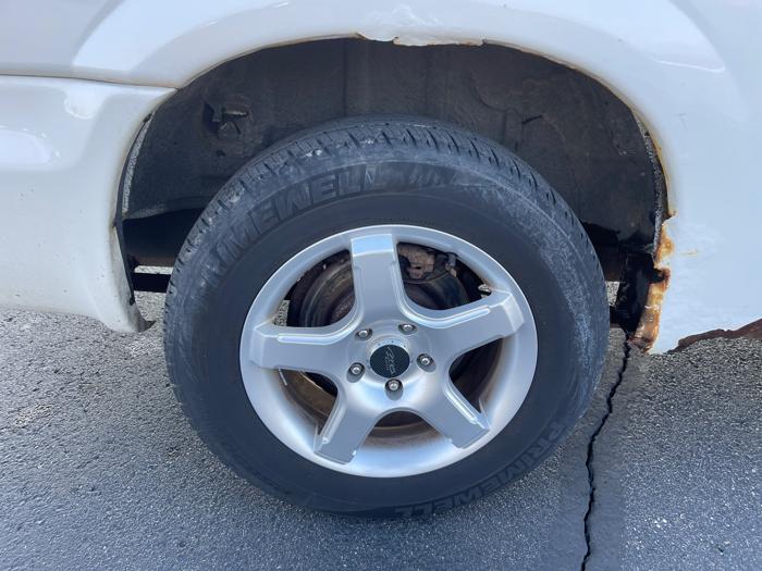 2006 dodge grand-caravan cargo-van with 127291 miles for sale near clearwater, minnesota f32cf83ef6ac42d18bb309eb57114083.jpeg