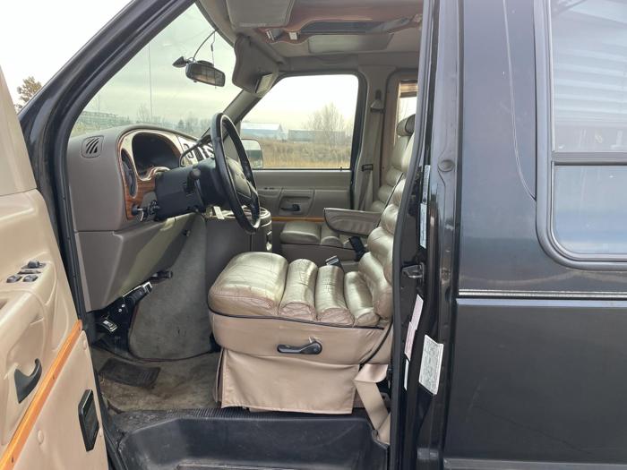 1999 ford e-150 with 89626 miles for sale near elk-river, minnesota f4280b3e5fb04d6aa5ed8db2b5a4c124.jpg