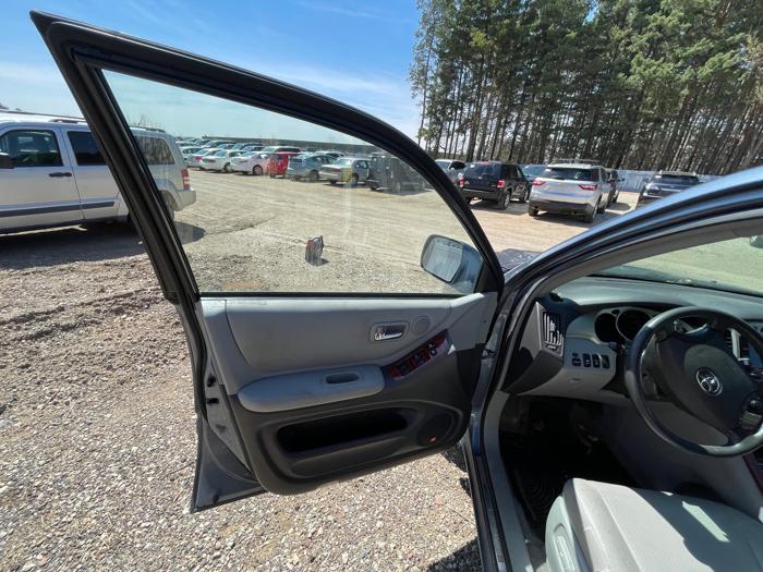 2004 toyota highlander v6-4wd for sale near elk-river, minnesota f42b0b0da5534c25b402fd41e064b9c5.jpeg