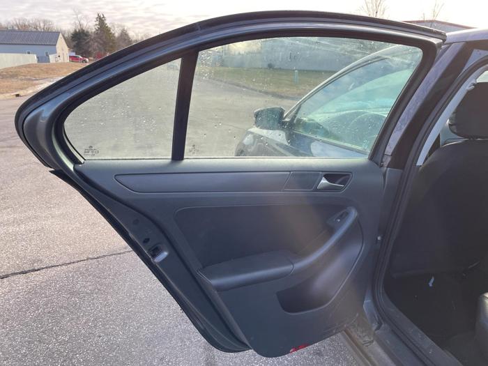 2011 volkswagen jetta se with 123483 miles for sale near elk-river, minnesota f438a881180348c9a33ae52a69f0b305.jpg