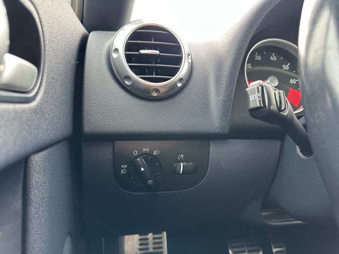 2004 audi tt roadster-quattro-(250-hp) with 126058 miles for sale near burnsville, minnesota f46157f1a23440c69488338d97c4d015.jpeg